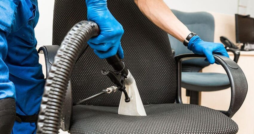 Grondige trapreiniging in Den Haag uitgevoerd door een specialist aan huis